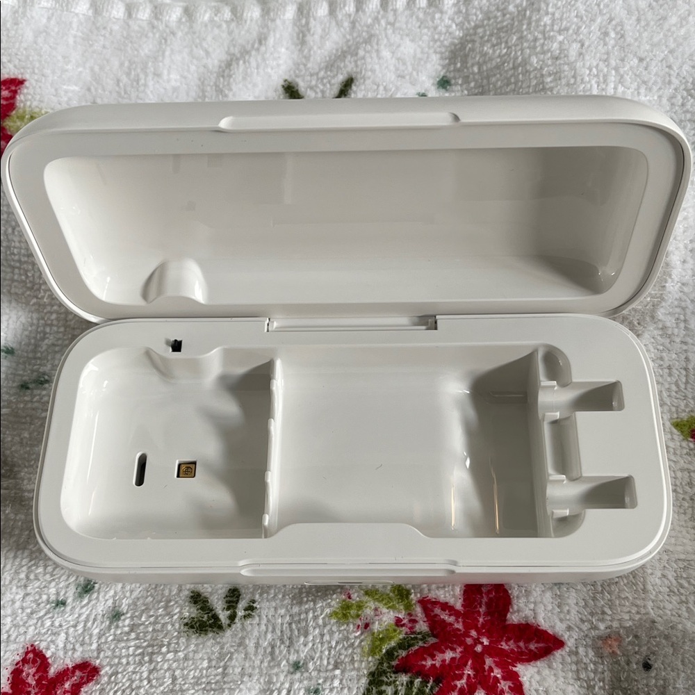 UV Sanitizer for Toothbrush Heads
